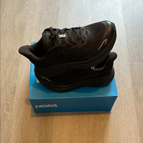 HOKA Y CLIFTON 10 3.5Y/5W - Picture 4 of 9